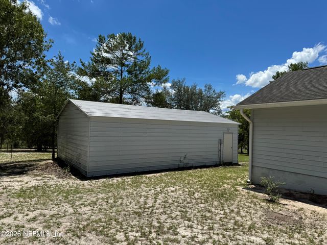 1134 CORAL FARMS Road, Florahome, FL 32140