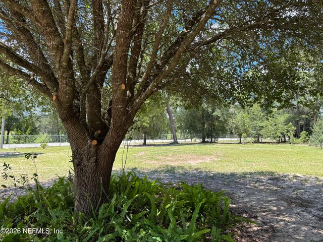 1134 CORAL FARMS Road, Florahome, FL 32140
