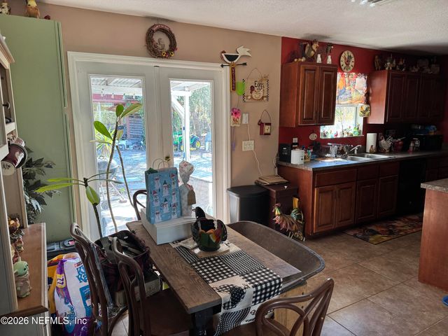 1134 CORAL FARMS Road, Florahome, FL 32140
