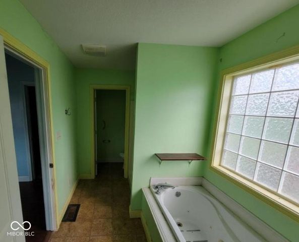 504 S McMinn Road, Centerville, IN 47330