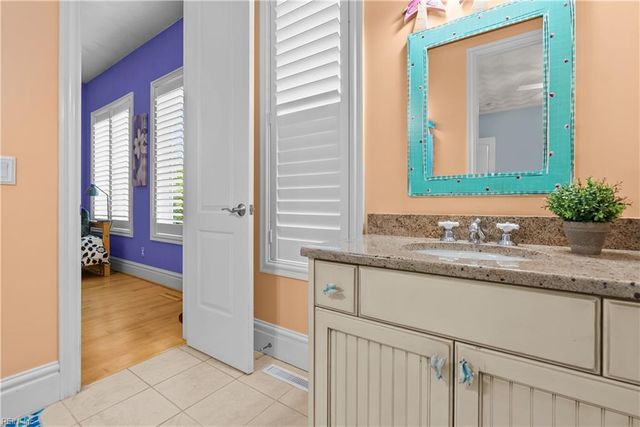 1865 S Woodside LN, Virginia Beach, VA 23454