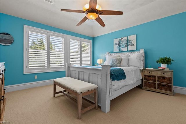1865 S Woodside LN, Virginia Beach, VA 23454
