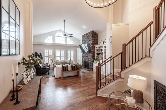 1108 Rossifer Ct, Gallatin, TN 37066