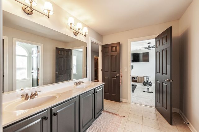 1108 Rossifer Ct, Gallatin, TN 37066