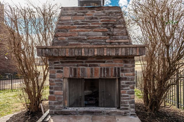 1108 Rossifer Ct, Gallatin, TN 37066
