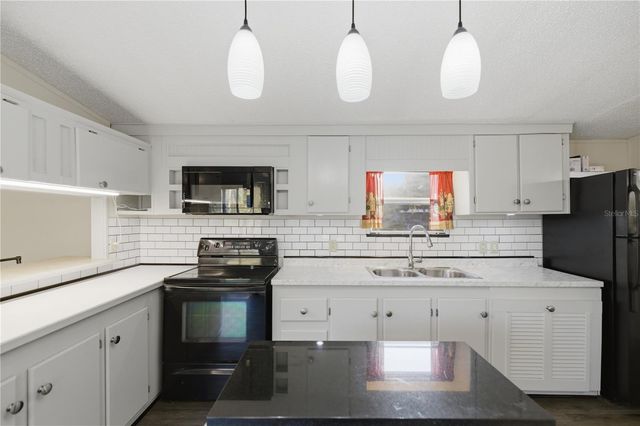 17500 NE 39TH COURT, Citra, FL 32113