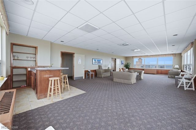 12520 Edgewater Drive 1009, Lakewood, OH 44107