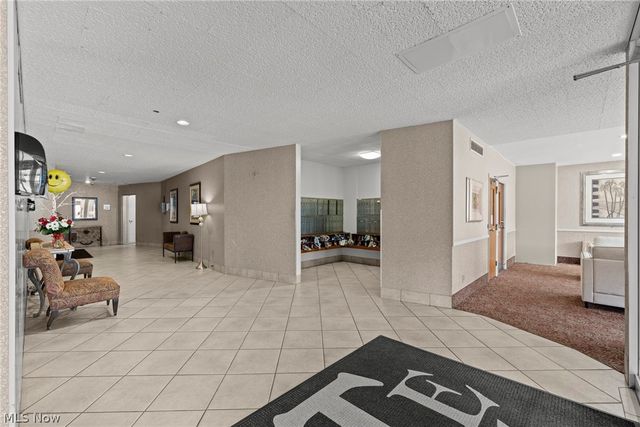 12520 Edgewater Drive 1009, Lakewood, OH 44107