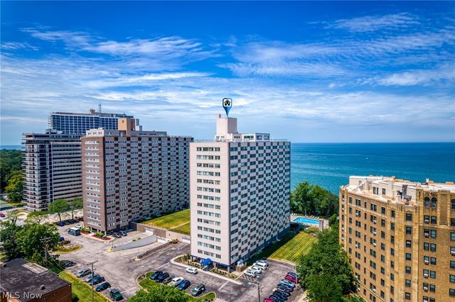12520 Edgewater Drive 1009, Lakewood, OH 44107