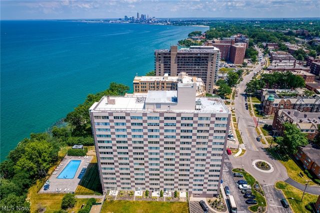 12520 Edgewater Drive 1009, Lakewood, OH 44107