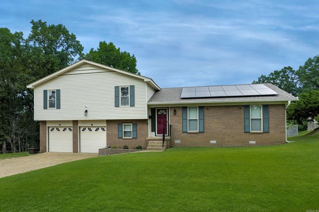 8 Kings Mountain Court, Little Rock, AR 72211