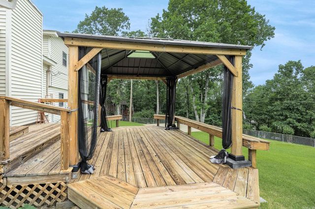 8 Kings Mountain Court, Little Rock, AR 72211