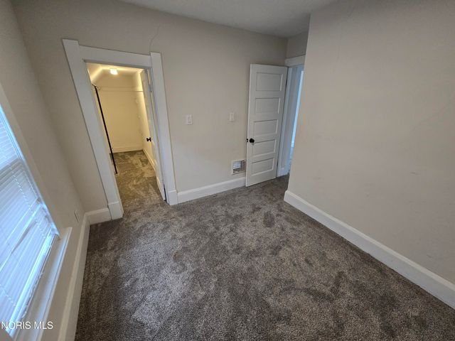 1318 N Superior Street, Toledo, OH 43604