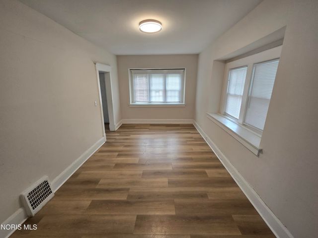 1318 N Superior Street, Toledo, OH 43604