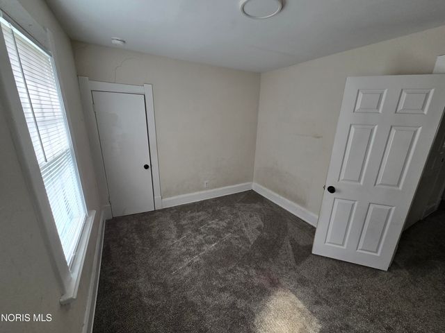 1318 N Superior Street, Toledo, OH 43604