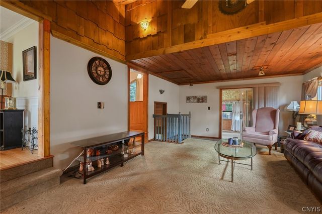 7323 Manlius Center Road, Manlius, NY 13057