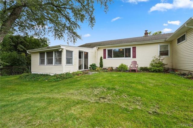 7323 Manlius Center Road, Manlius, NY 13057