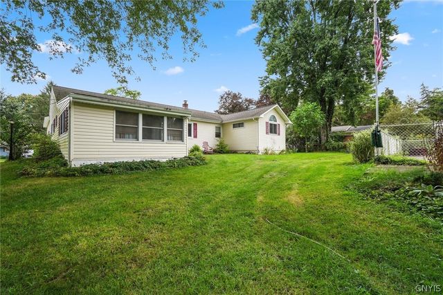 7323 Manlius Center Road, Manlius, NY 13057