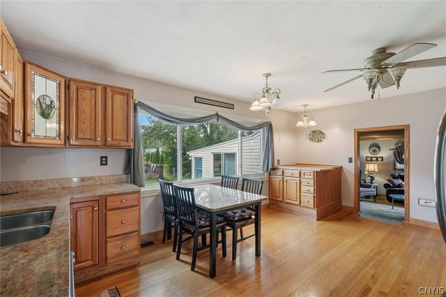 7323 Manlius Center Road, Manlius, NY 13057