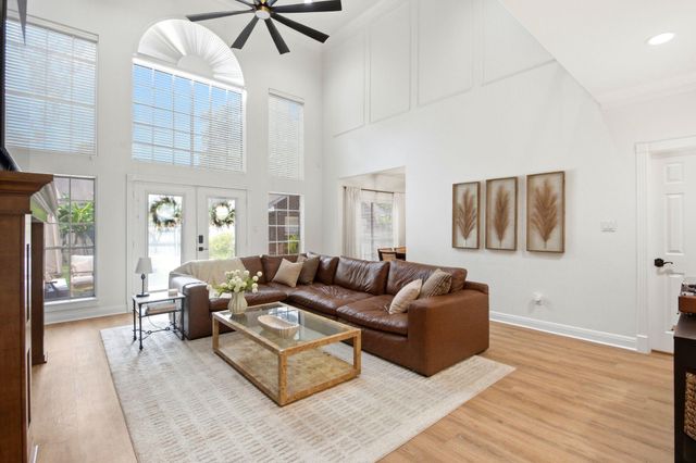 1846 Raintree Circle, Seabrook, TX 77586
