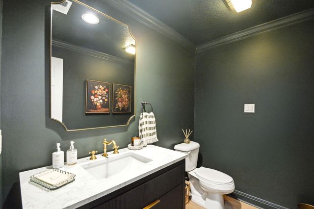 1846 Raintree Circle, Seabrook, TX 77586