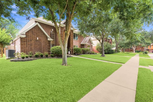 1846 Raintree Circle, Seabrook, TX 77586