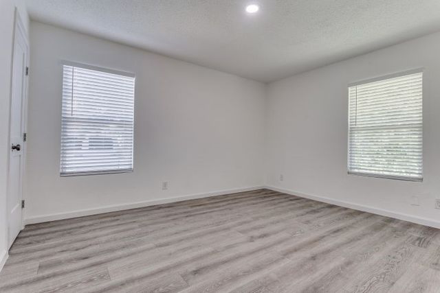 944 Old Orchard Road, Garland, TX 75041