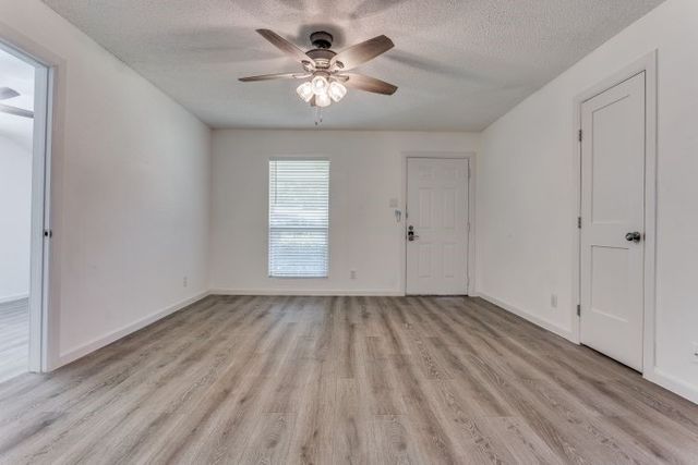 944 Old Orchard Road, Garland, TX 75041