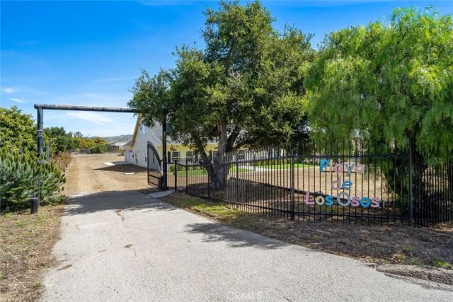 1696 Los Osos Valley Road, Los Osos, CA 93402