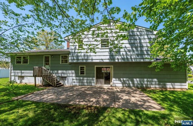 7 Waddington, West Orange, NJ 07052