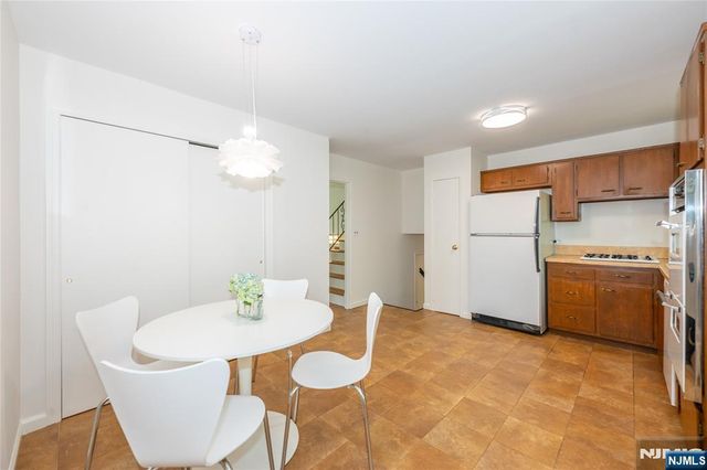 7 Waddington, West Orange, NJ 07052