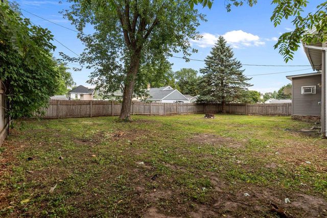 503 S SHAWANO STREET, New London, WI 54961