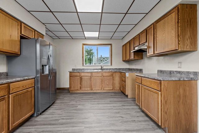 503 S SHAWANO STREET, New London, WI 54961