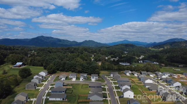 73 Ridgehaven Drive, Waynesville, NC 28786