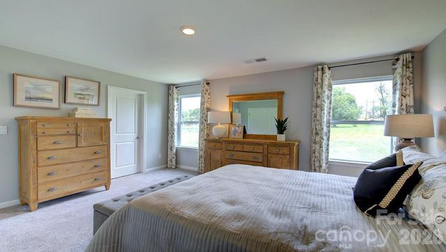 73 Ridgehaven Drive, Waynesville, NC 28786