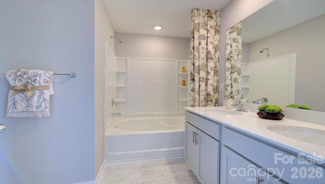 73 Ridgehaven Drive, Waynesville, NC 28786