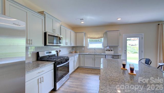 73 Ridgehaven Drive, Waynesville, NC 28786