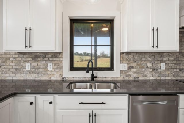 896 McAfee Lane, Salvisa, KY 40372