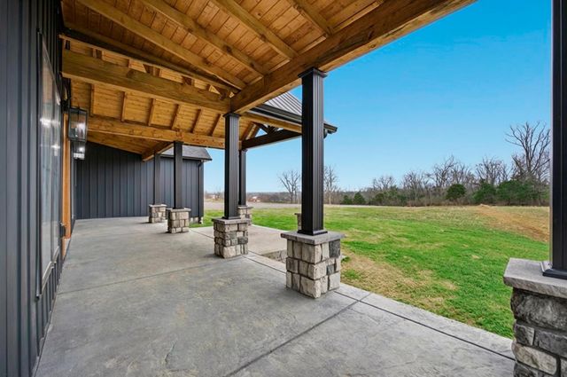 896 McAfee Lane, Salvisa, KY 40372