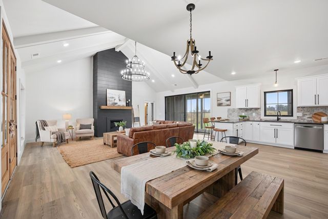 896 McAfee Lane, Salvisa, KY 40372