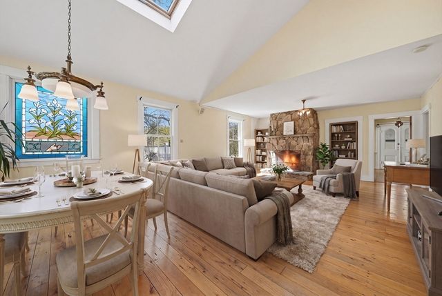 1547 Main St, Concord, MA 01742