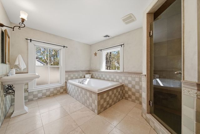 1547 Main St, Concord, MA 01742