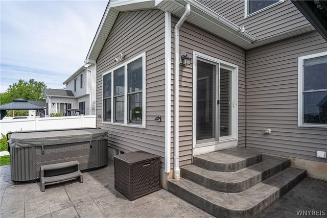 550 Pavement Road, Lancaster, NY 14086
