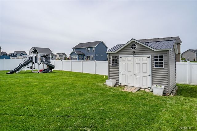 550 Pavement Road, Lancaster, NY 14086