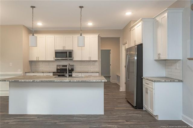 533 Walking Lane, Fayetteville, NC 28311