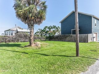 3721 Church Street, Galveston, TX 77550