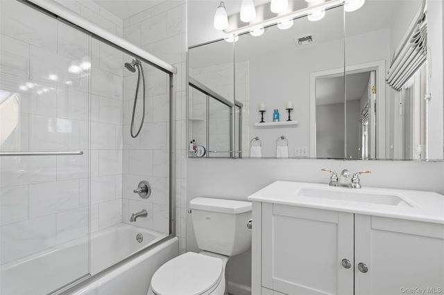 10 Bayberry Lane, Rye Brook, NY 10573