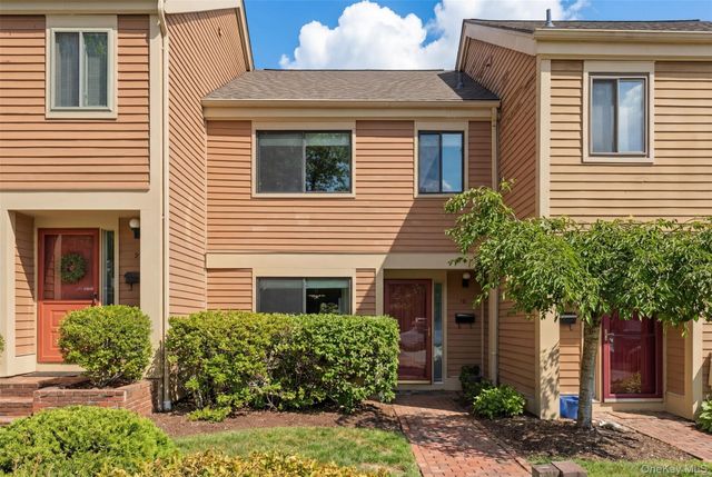 10 Bayberry Lane, Rye Brook, NY 10573