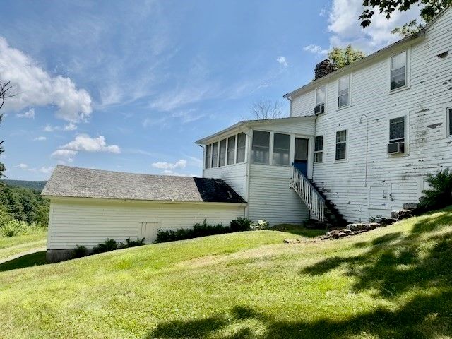 604 Main Road, Granville, MA 01034
