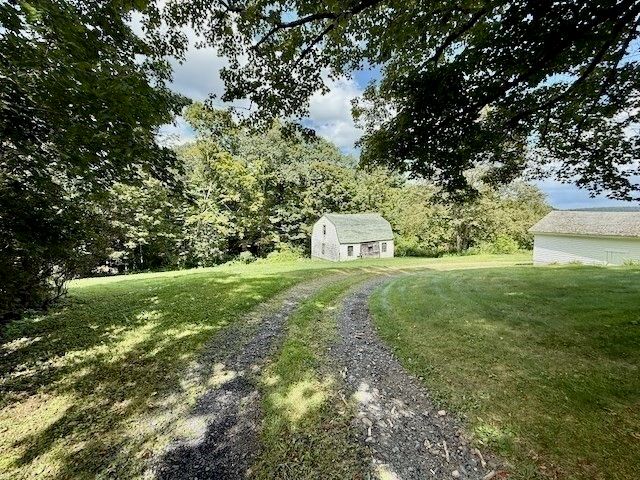 604 Main Road, Granville, MA 01034